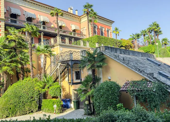 - Panoramic & Private Parking *