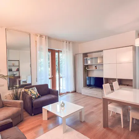 - Panoramic & Private Parking *