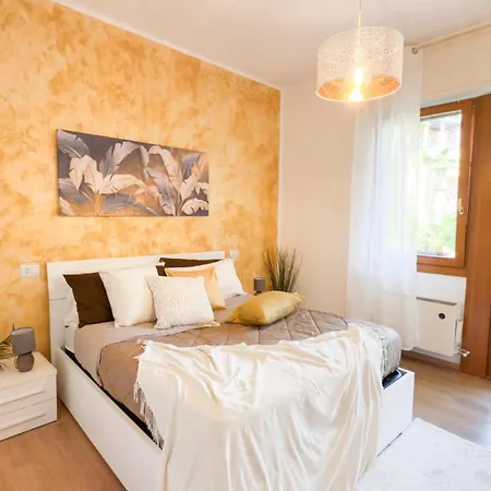 - Balcony, Private Parking, 2 Bathrooms * 케르노비오
